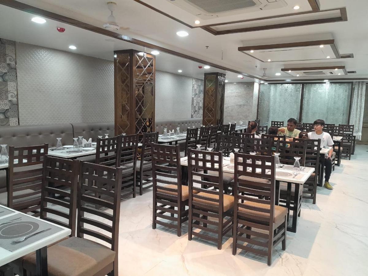 Rich Grand Hotel Agra  Esterno foto