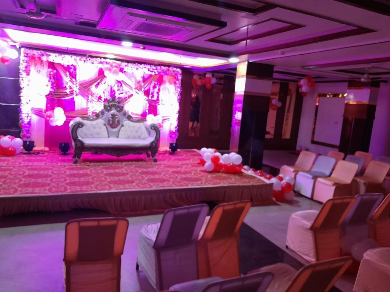 Rich Grand Hotel Agra  Esterno foto