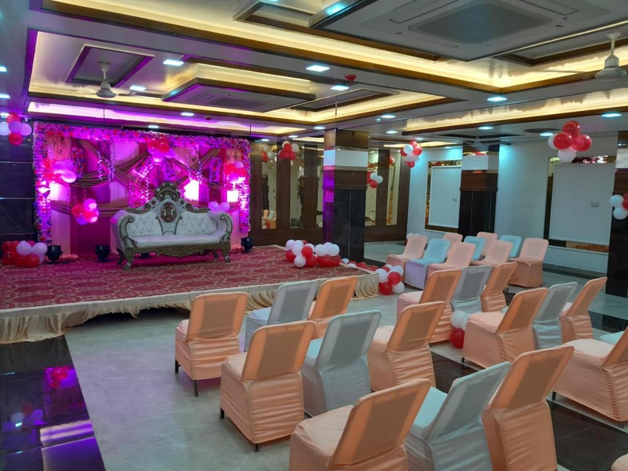 Rich Grand Hotel Agra  Esterno foto