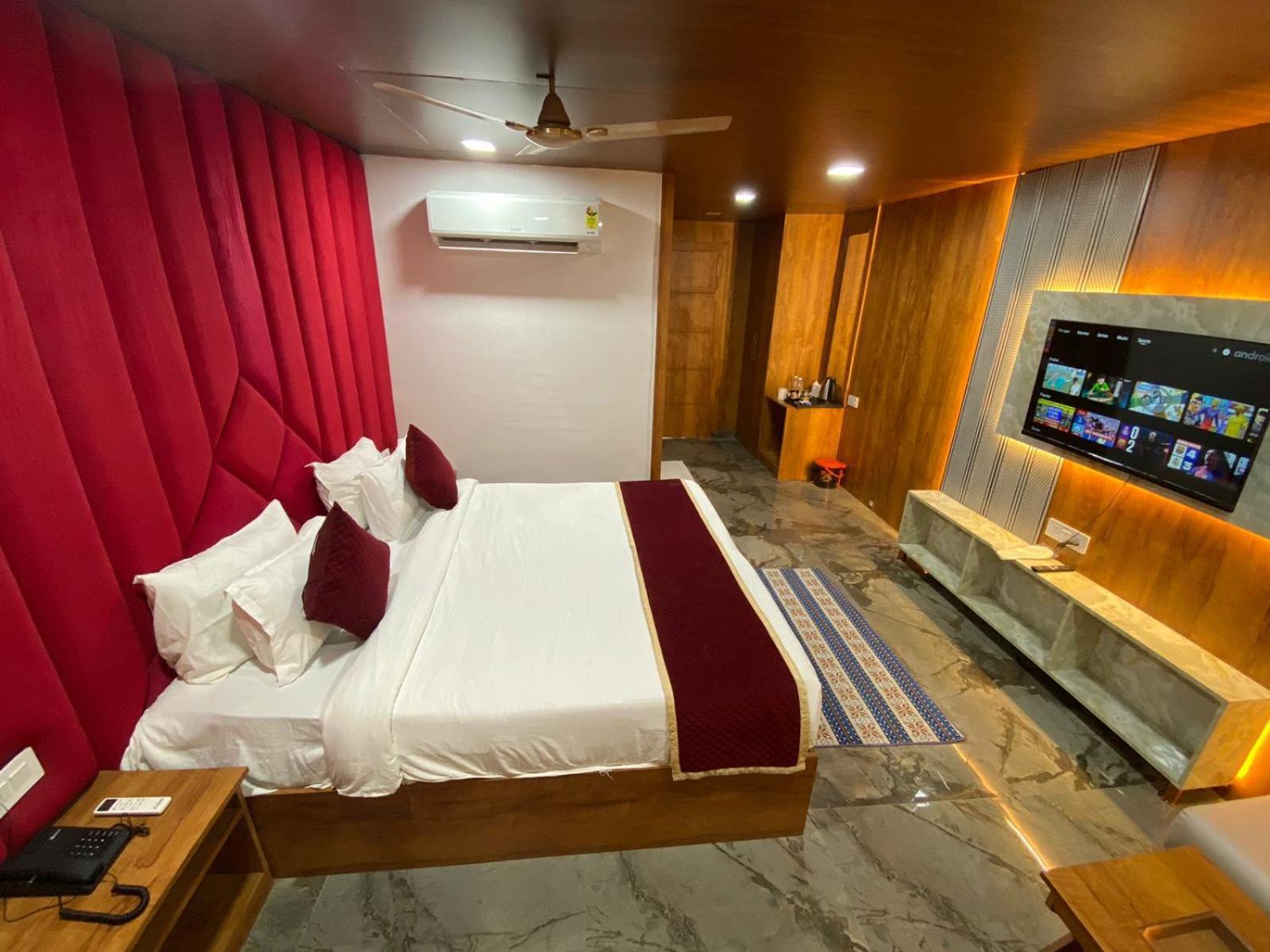 Rich Grand Hotel Agra  Esterno foto