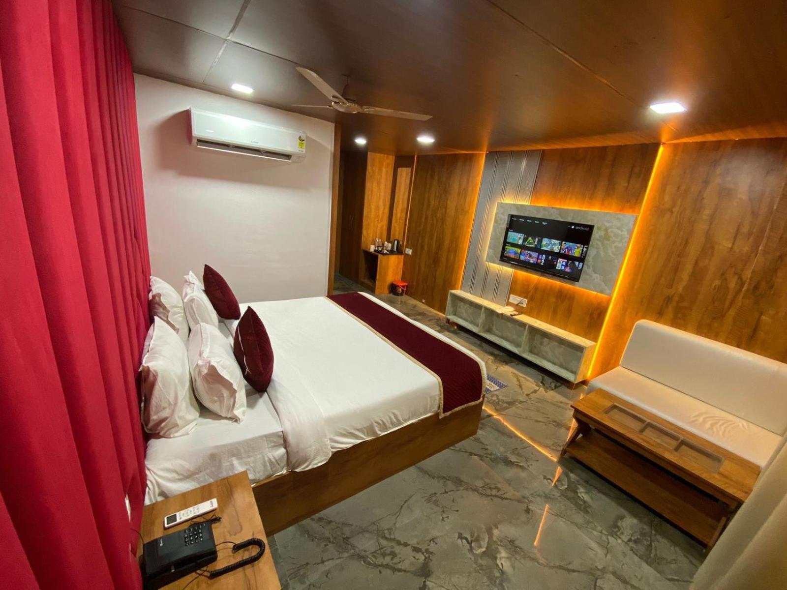 Rich Grand Hotel Agra  Esterno foto