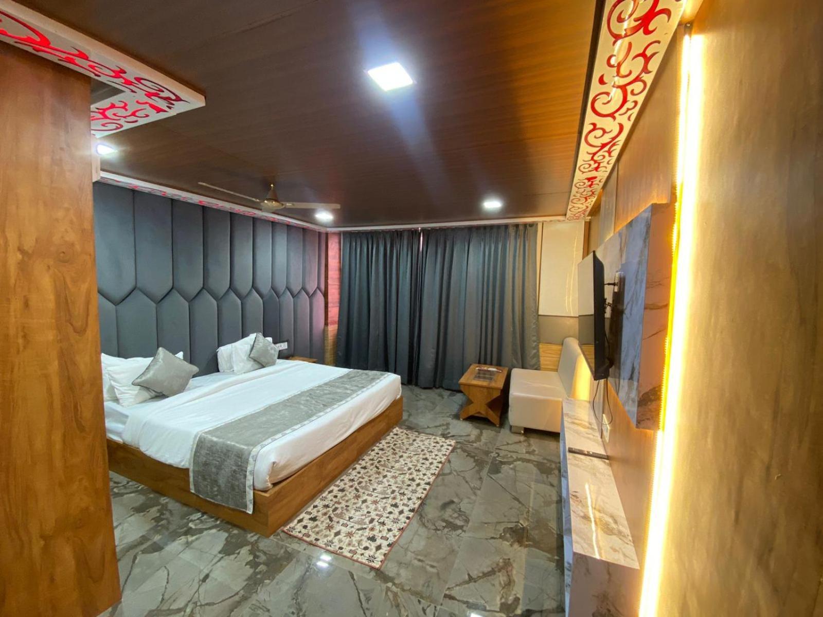 Rich Grand Hotel Agra  Esterno foto